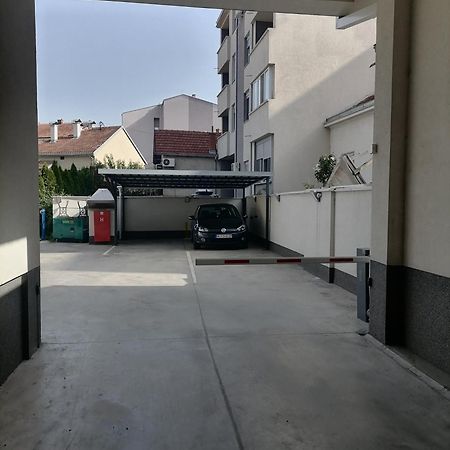 Stojanovic Apartments Nis Exterior photo